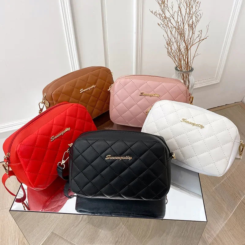 Bolsa pequena de mensageiro com borla para mulheres 2024 tendência lingge bordado câmera bolsa de ombro feminina corrente da moda bolsas crossbody femininas