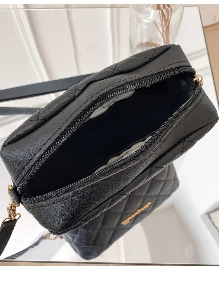 Bolsa pequena de mensageiro com borla para mulheres 2024 tendência lingge bordado câmera bolsa de ombro feminina corrente da moda bolsas crossbody femininas