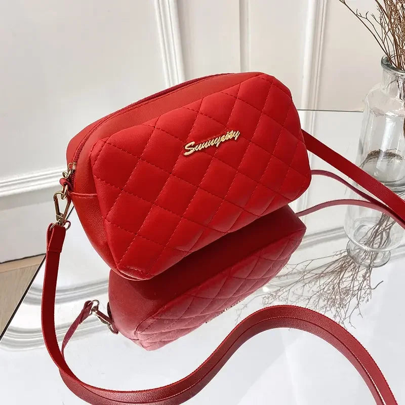 Bolsa pequena de mensageiro com borla para mulheres 2024 tendência lingge bordado câmera bolsa de ombro feminina corrente da moda bolsas crossbody femininas